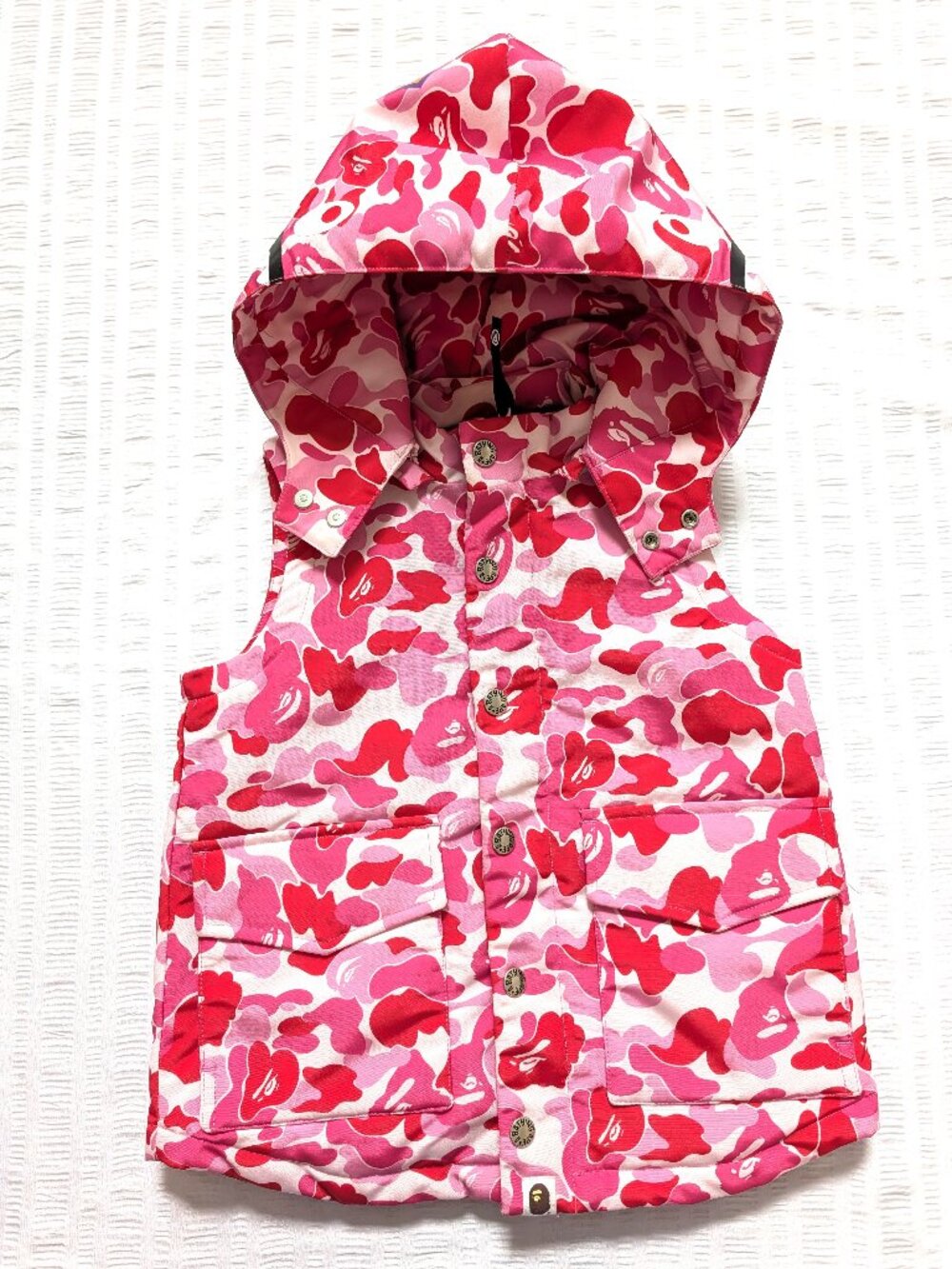 BAPE Kids Japan Pink ABC Camo Shark Hooded Puffer Vest Size 110 (US 5T) Read